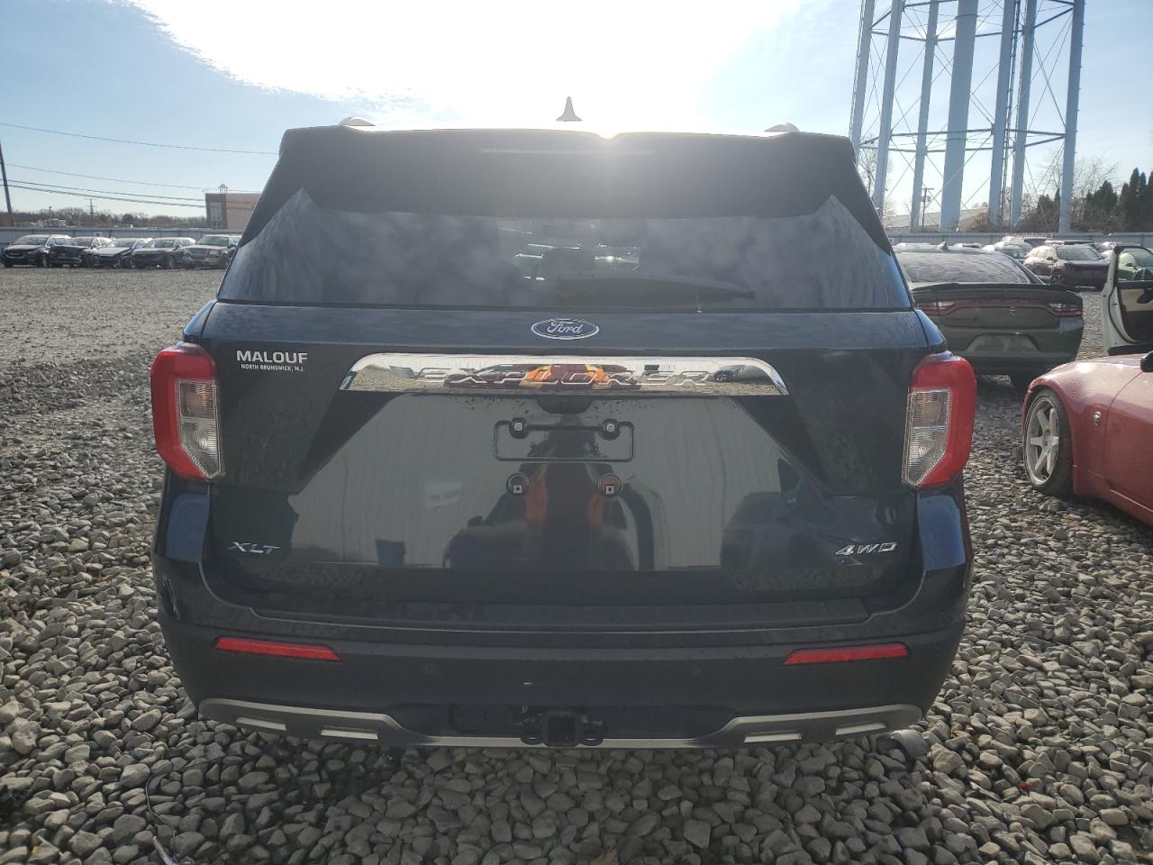 Ford Explorer Xlt Image 4