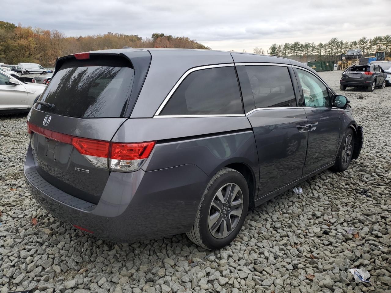 Honda Odyssey Touring Image 5