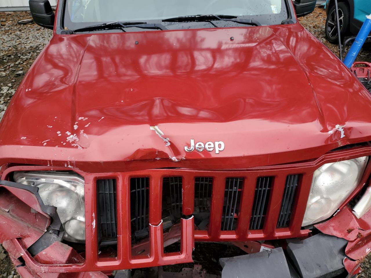 Jeep Liberty Sport Image 2