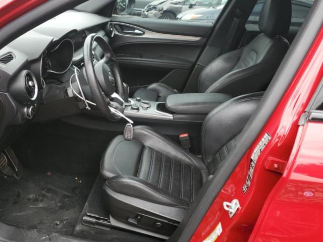 Alfa Romeo Stelvio Ti Image 12