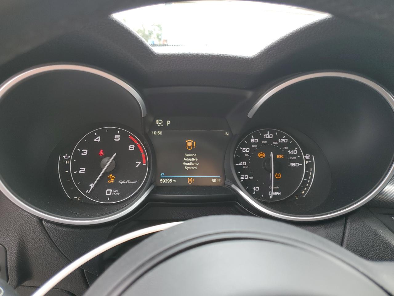 Alfa Romeo Stelvio Ti Image 4