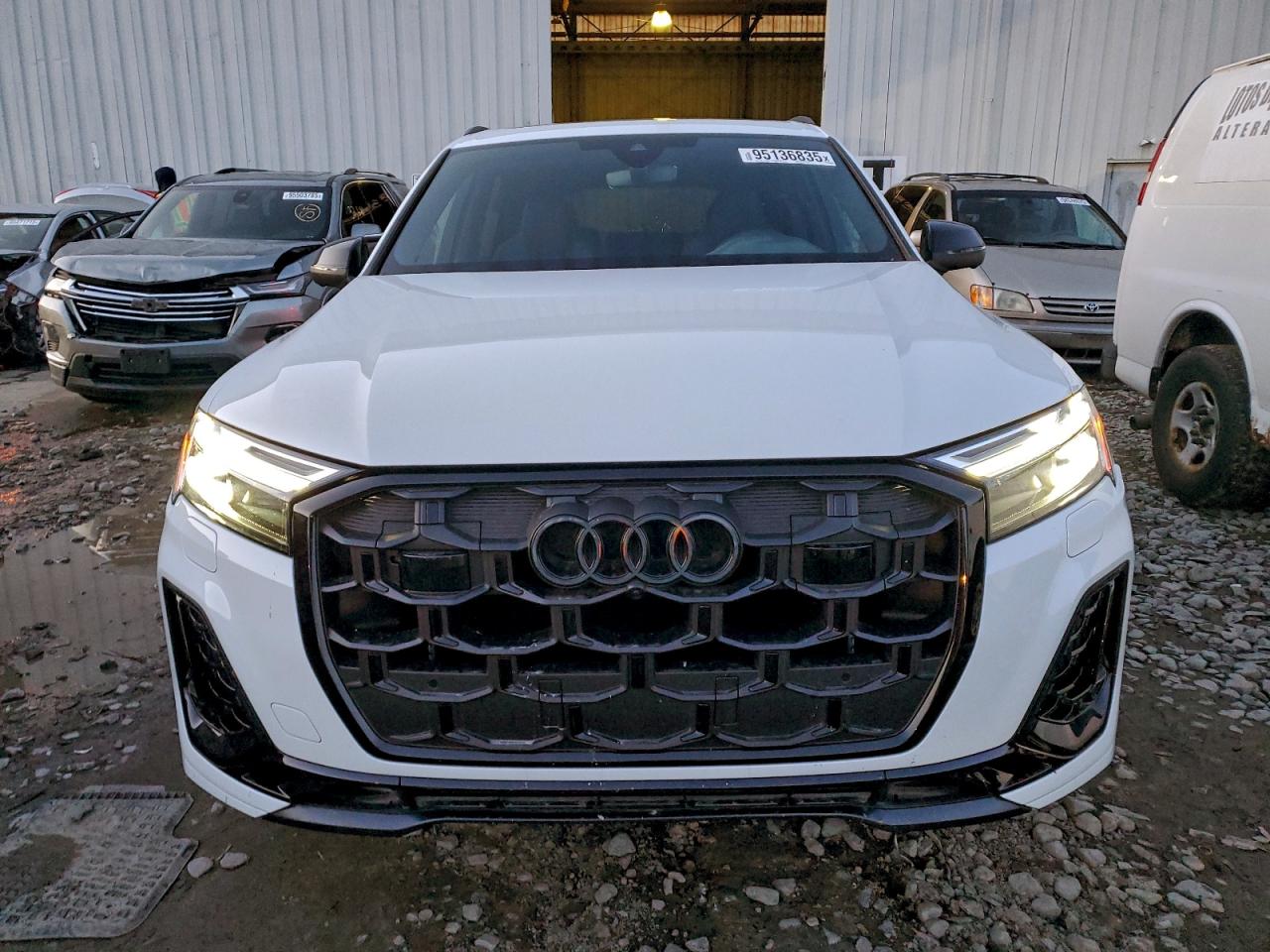 Audi Sq Premium Plus Image 13