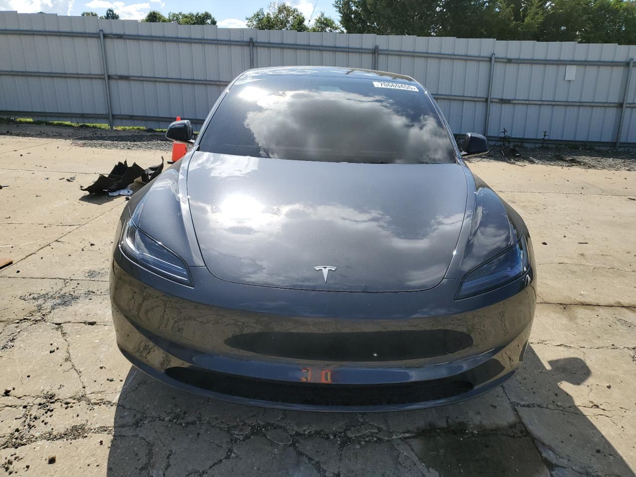 Tesla Model 3 Image 4