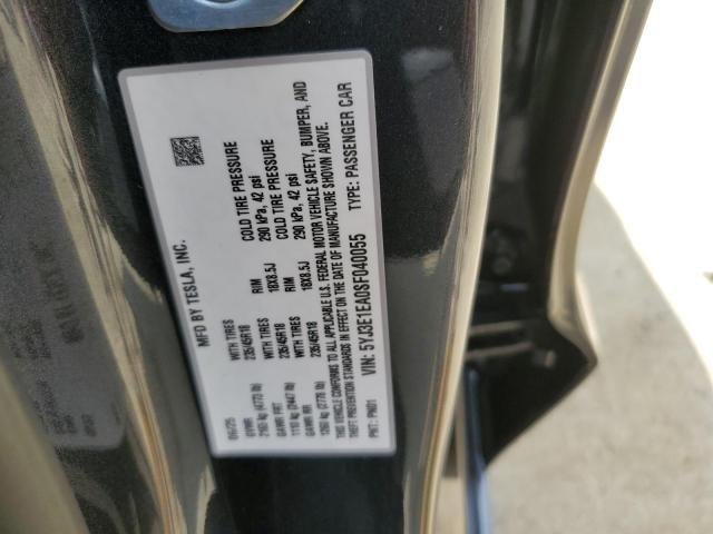 Tesla Model 3 Image 8