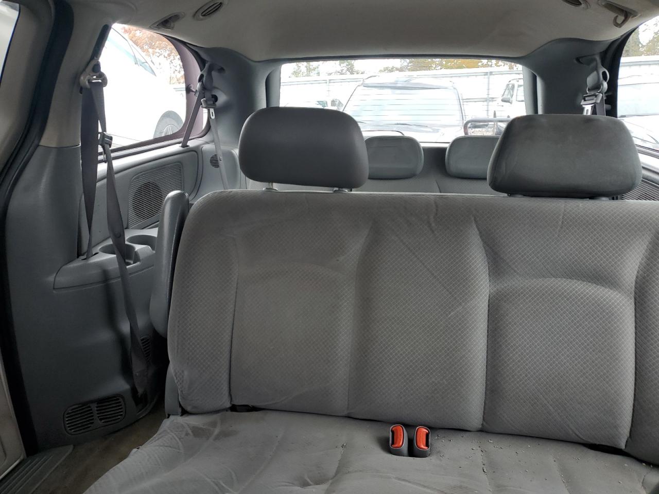 Dodge Caravan Se Image 13