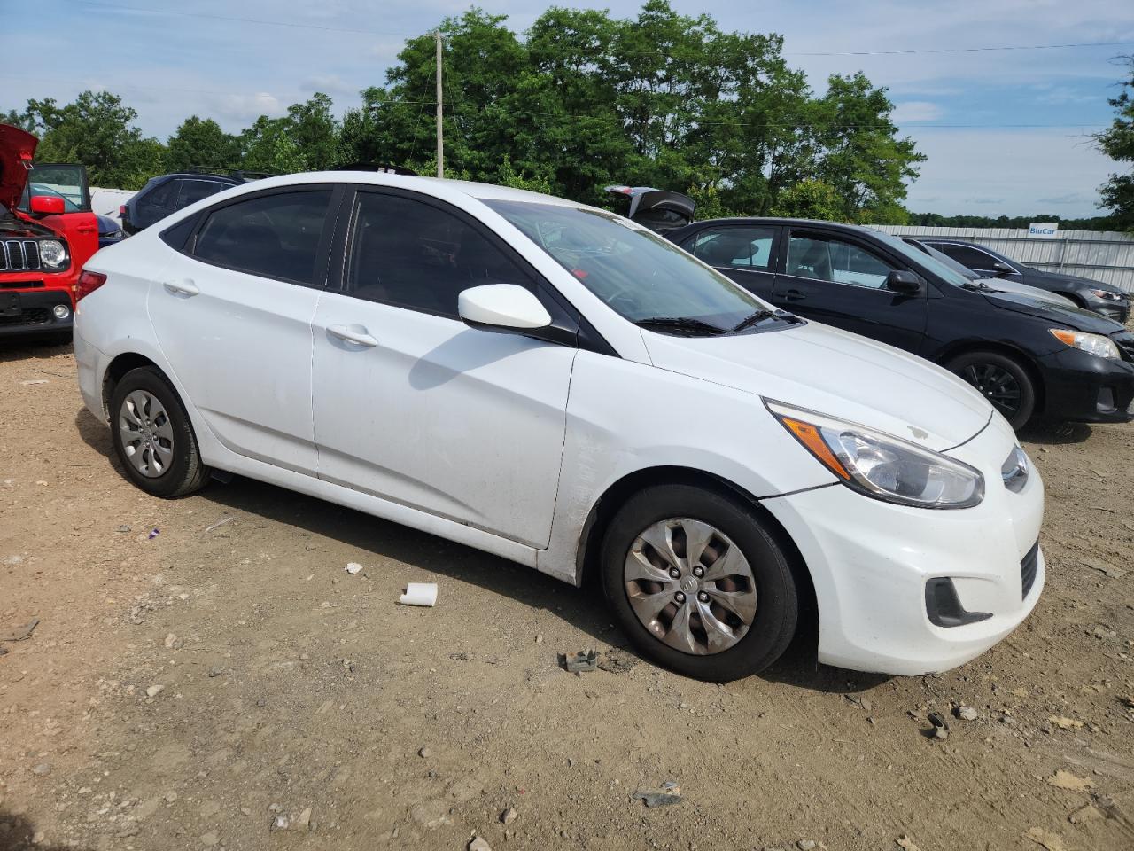 Hyundai ACCENT Se Image 13