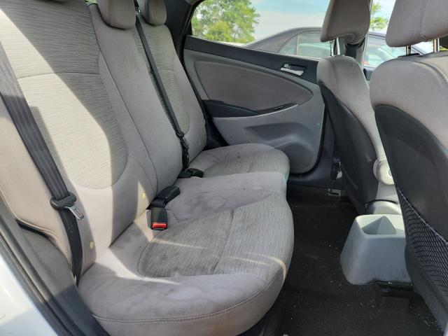 Hyundai ACCENT Se Image 8