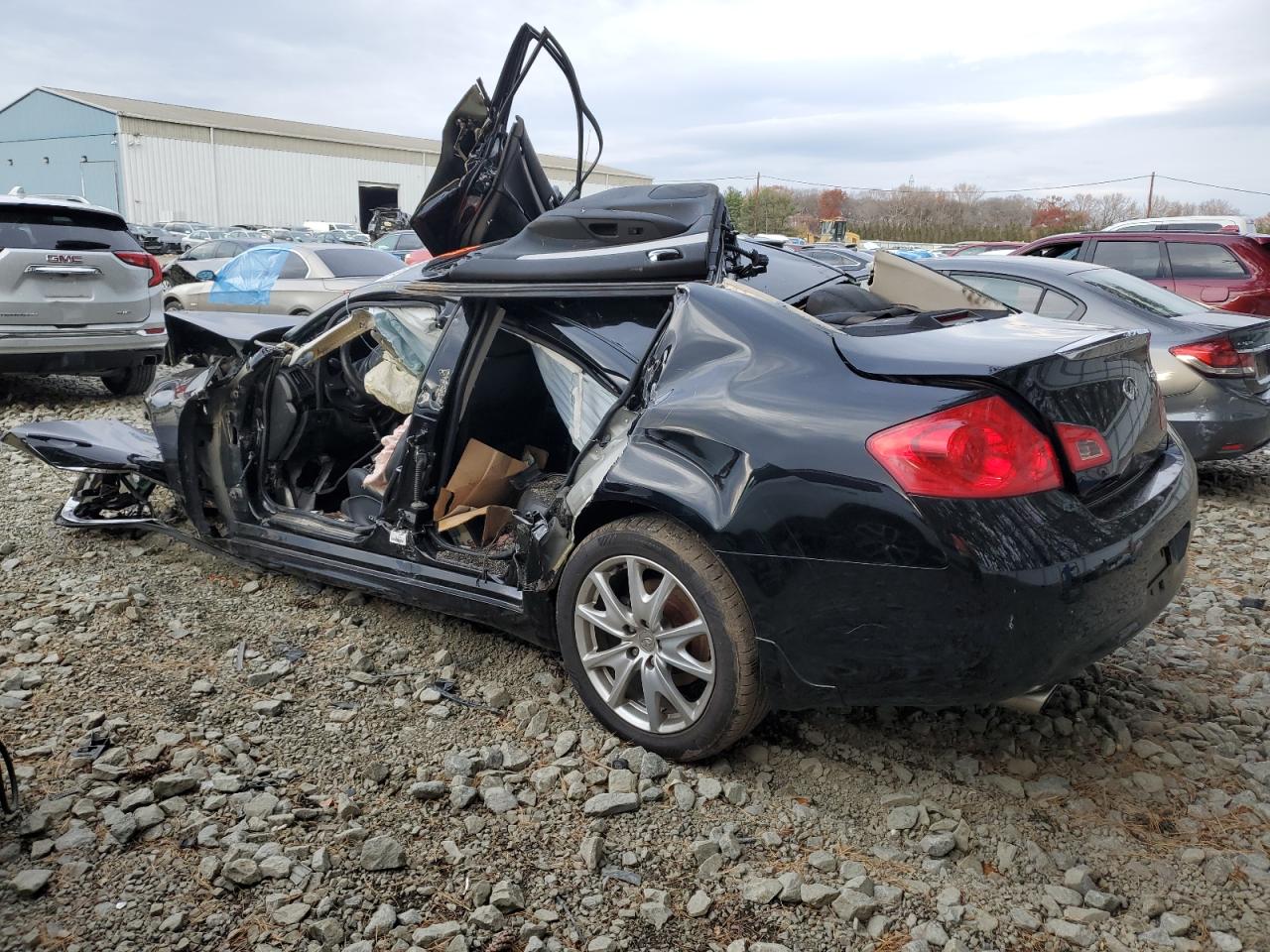 INFINITI G37 Image 12