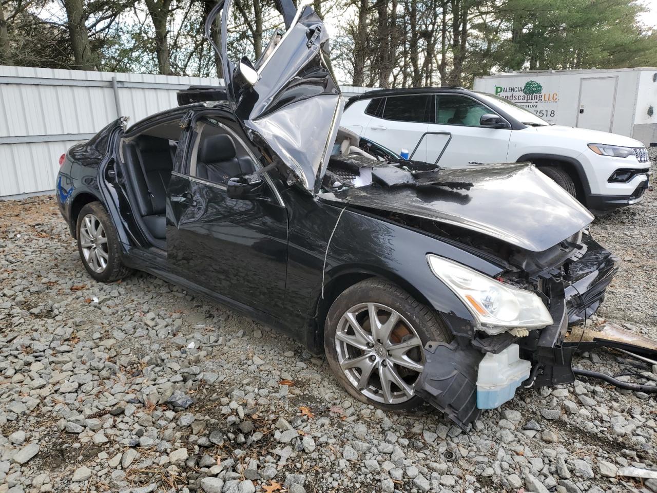 INFINITI G37 Image 2