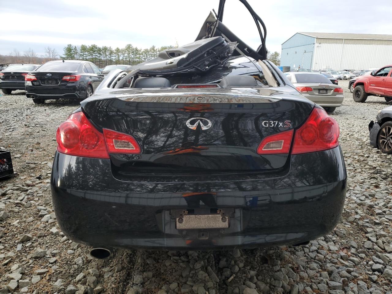 INFINITI G37 Image 9