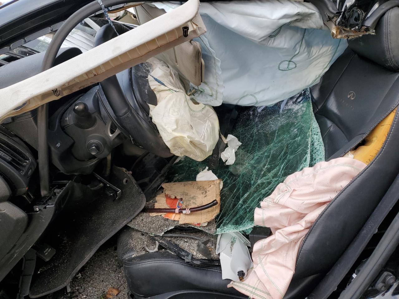 INFINITI G37 Image 10