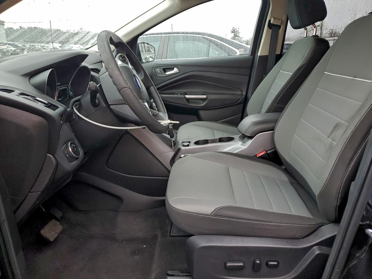 Ford Escape Se Image 6