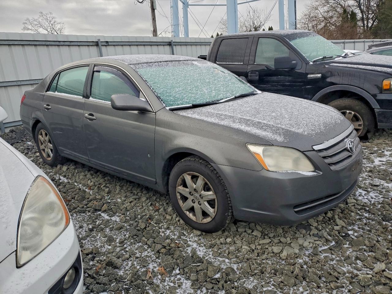 Toyota Avalon Xl Image 6