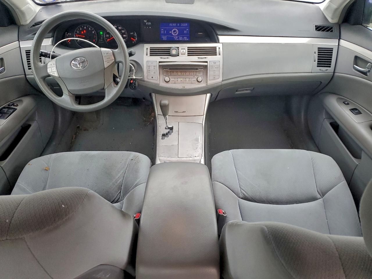 Toyota Avalon Xl Image 10