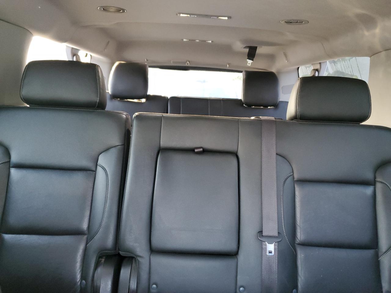 Chevrolet Suburban K1500 Lt Image 13