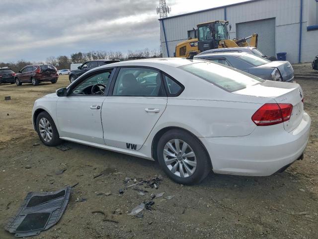 Volkswagen Passat S Image 11