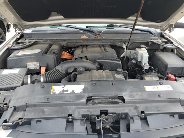 GMC Yukon Hybrid Image 12