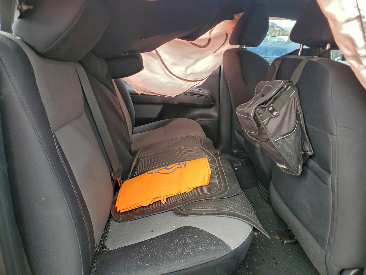 Toyota Tacoma Double Cab Image 11