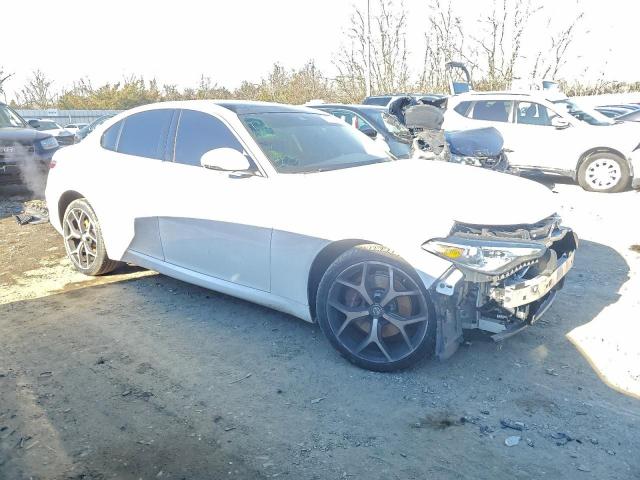 Alfa Romeo Giulia Ti Image 2