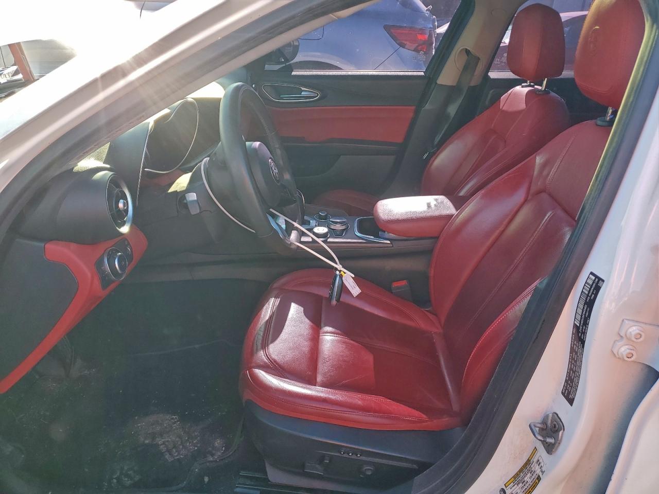 Alfa Romeo Giulia Ti Image 5