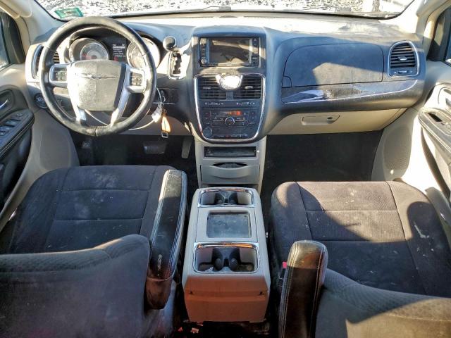 Chrysler Minivan Touring Image 12