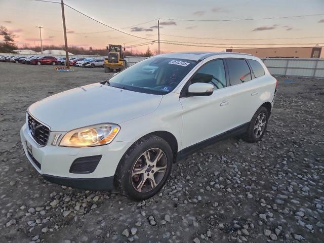  Salvage Volvo XC60