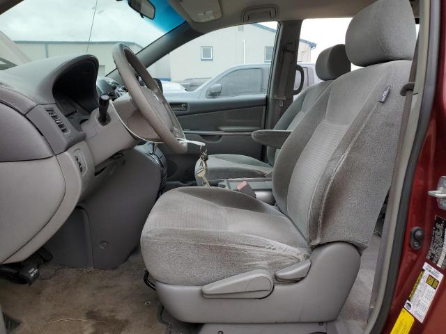 Toyota Sienna Ce Image 12