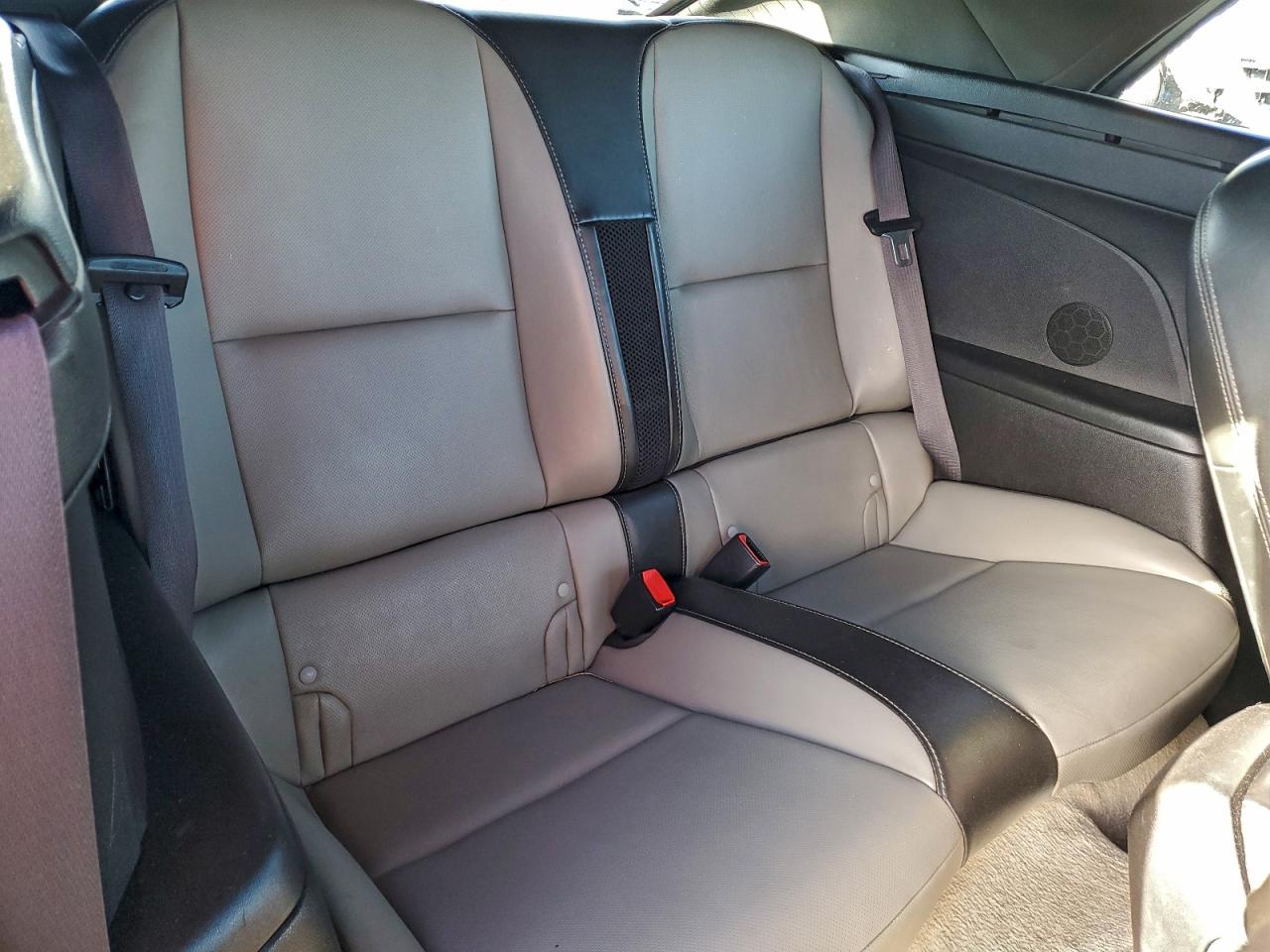 Chevrolet Camaro Lt Image 9