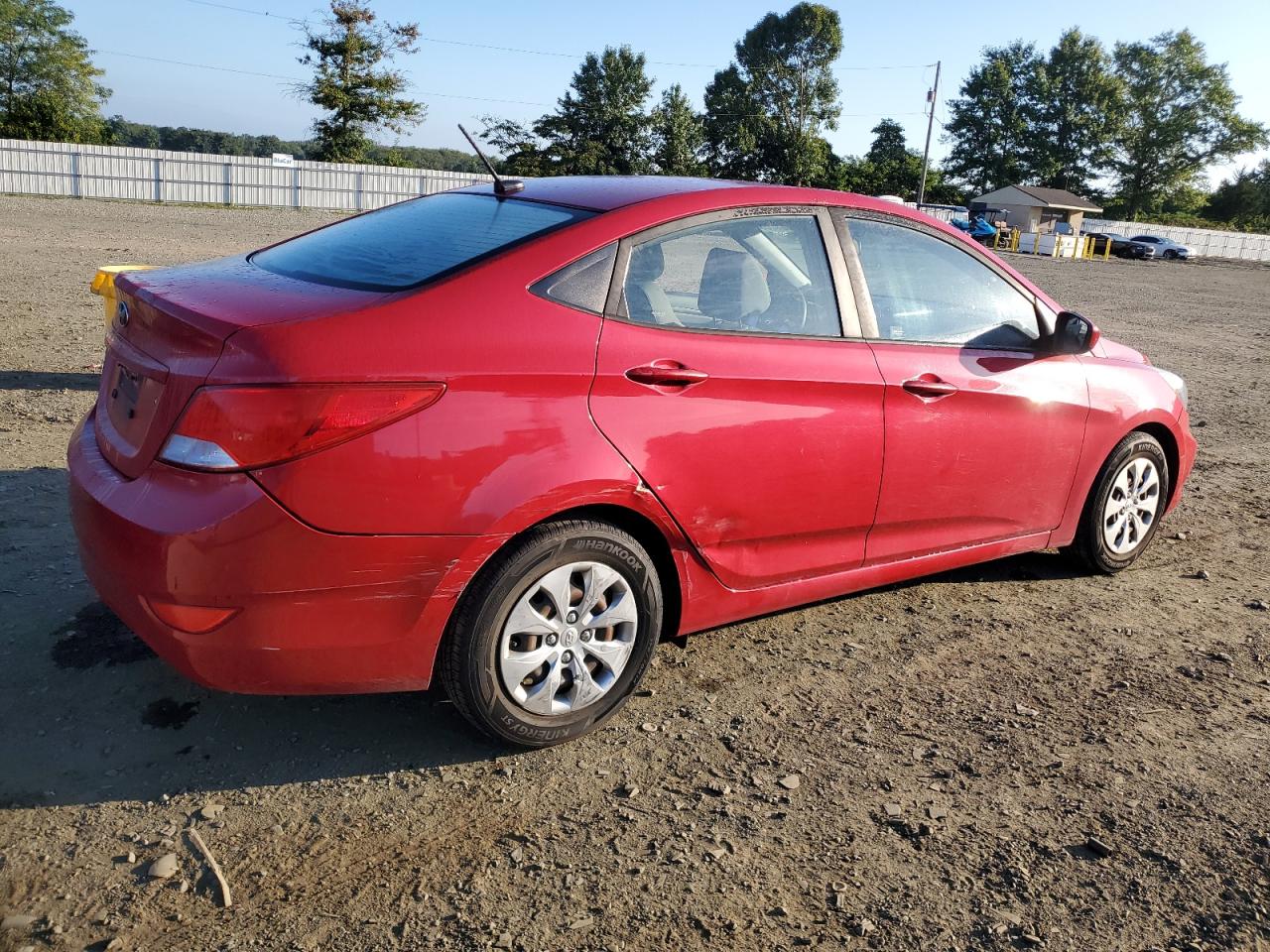 Hyundai ACCENT Se Image 12