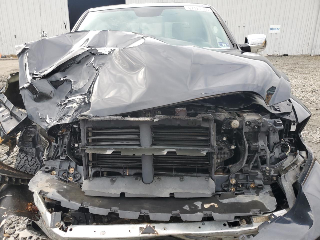 Ram 1500 Laramie Image 8