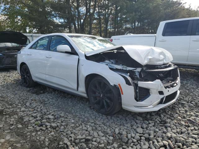 Cadillac CT4 Sport Image 4