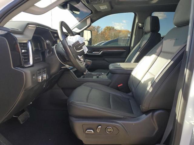 GMC Sierra K2500 Denali Image 5