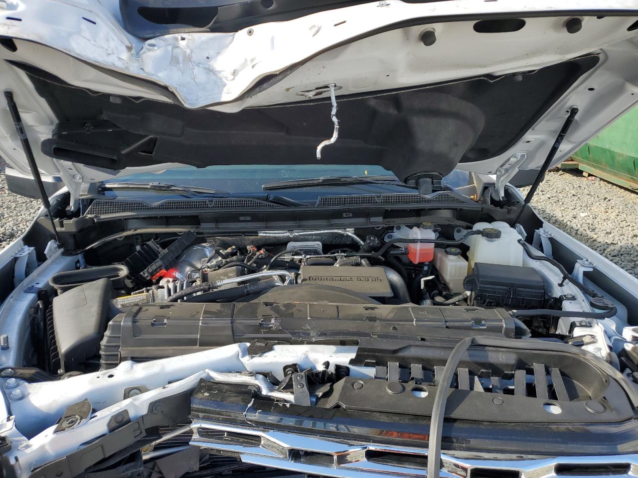 GMC Sierra K2500 Denali Image 4