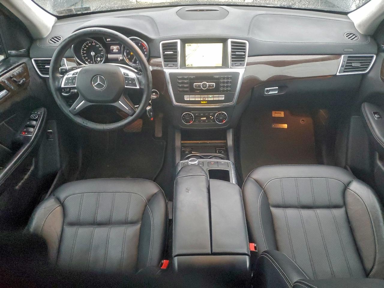 Mercedes-Benz G-Class 450 4matic Image 10