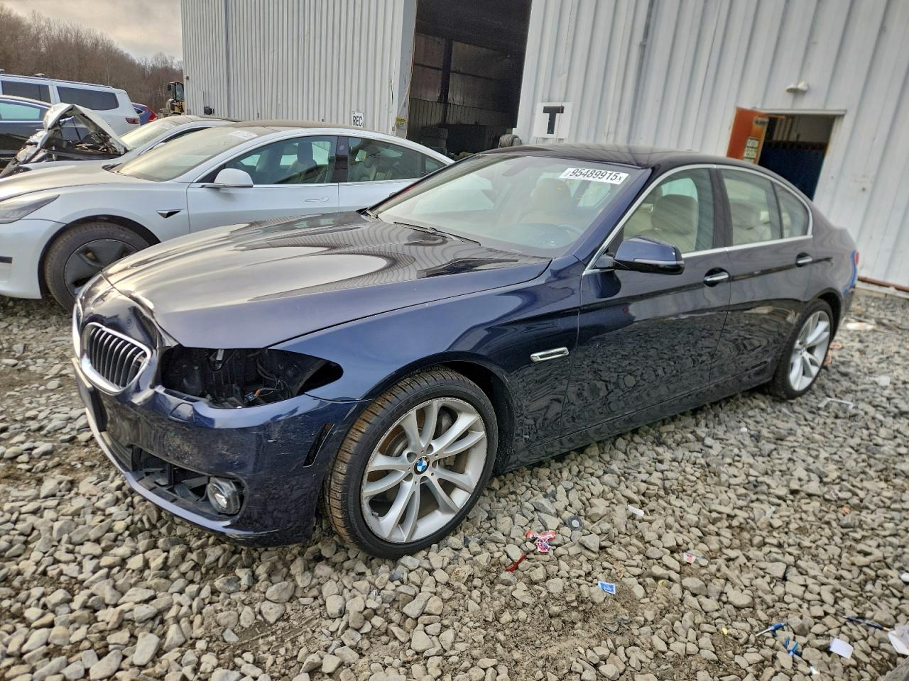 BMW 5 Series Xi Image 1