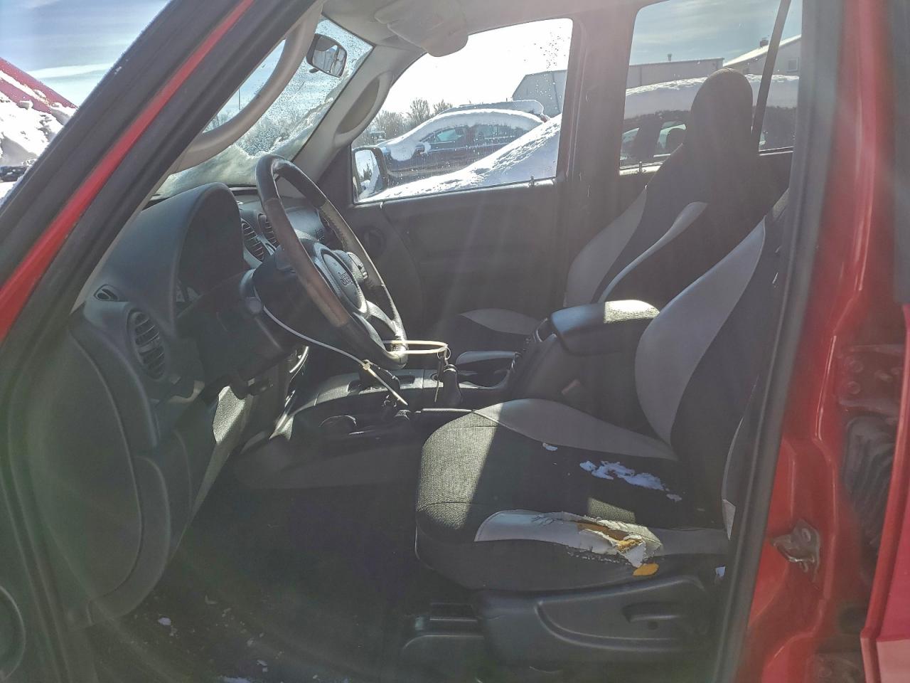 Jeep Liberty Sport Image 12