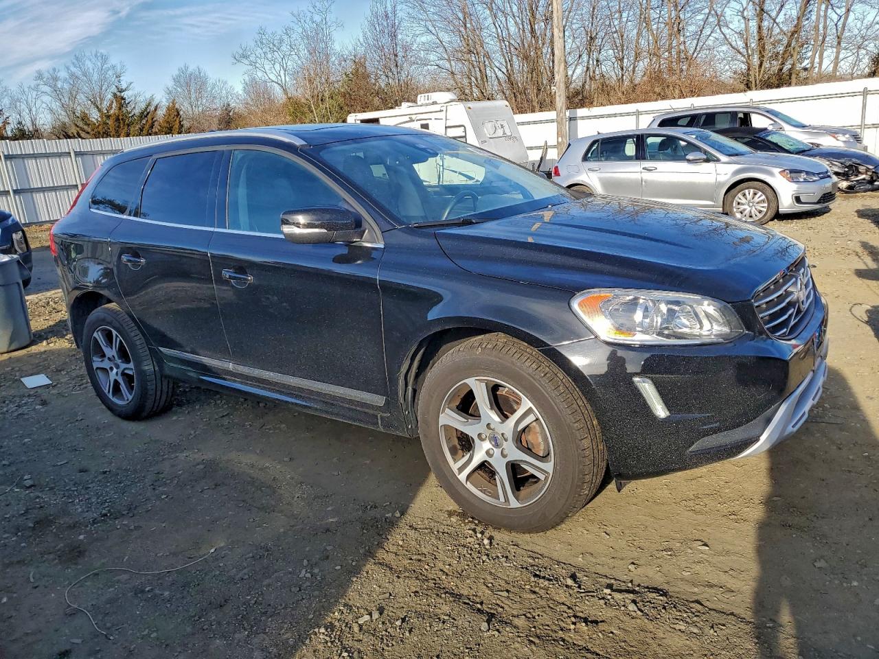 Volvo XC60 T6 Image 2