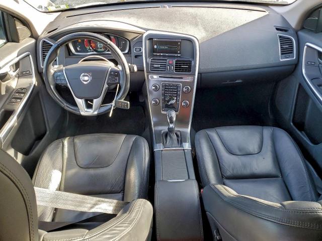 Volvo XC60 T6 Image 11