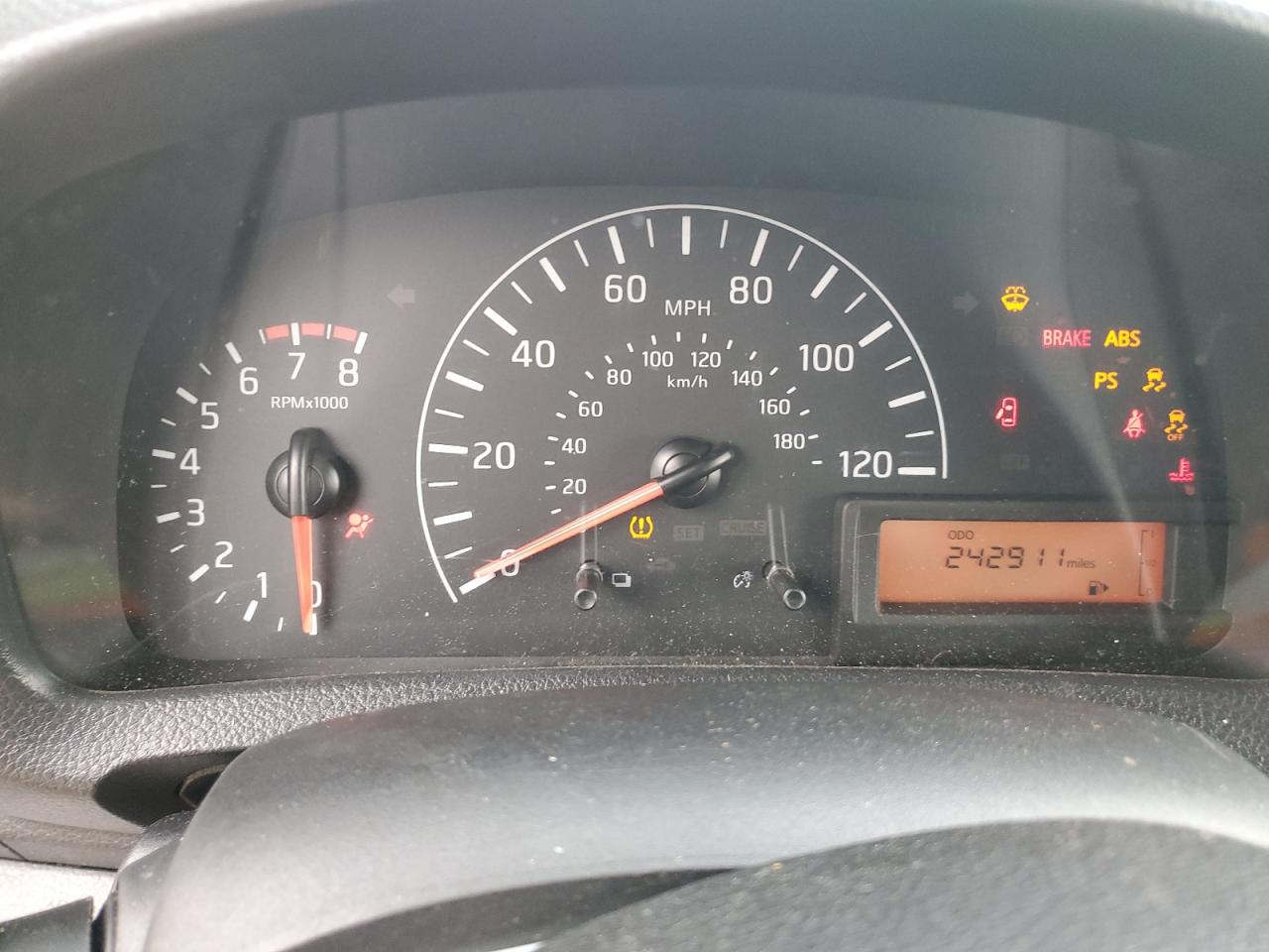 Nissan Nv 2.5s Image 13