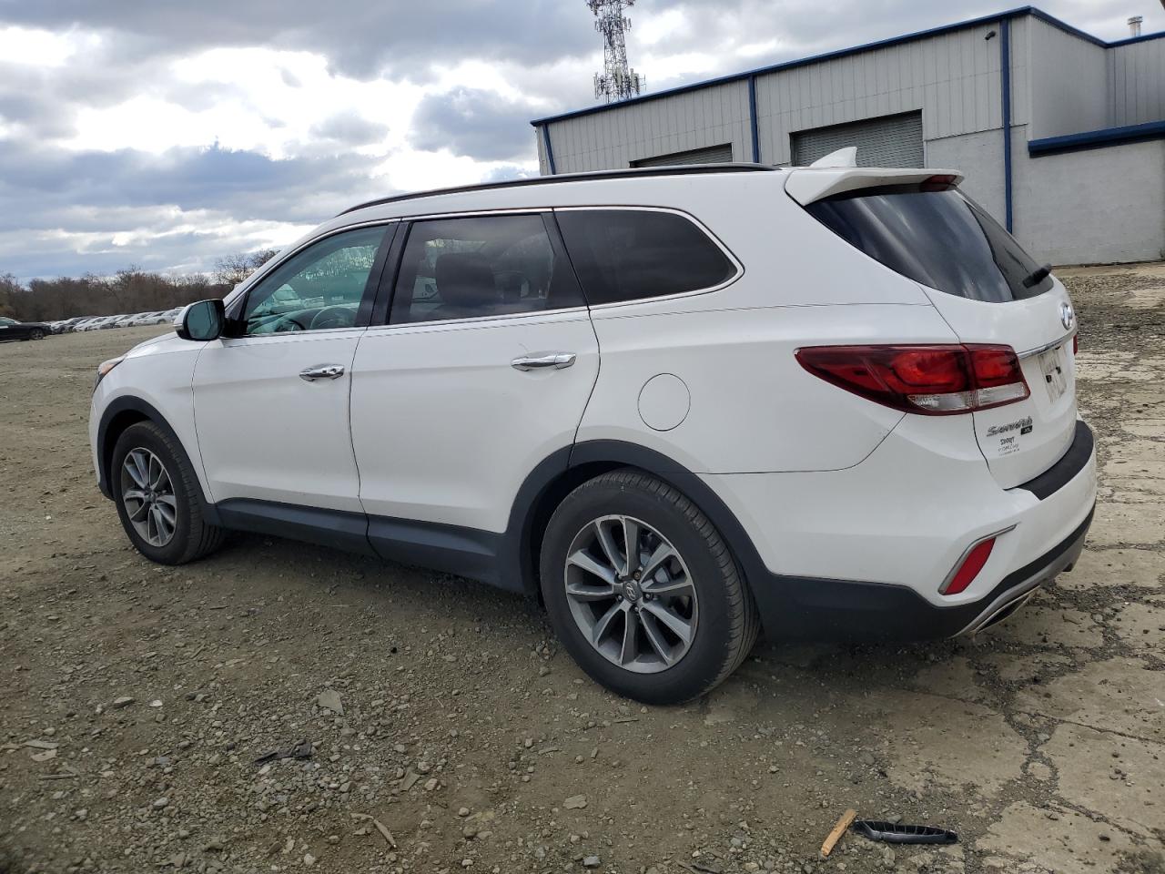 Hyundai SANTA FE Se Image 2