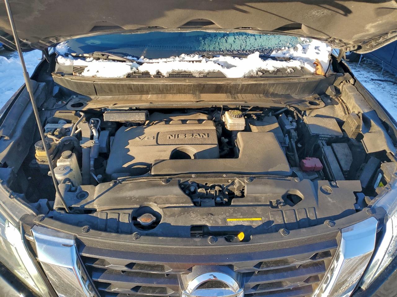 Nissan Pathfinder S Image 10