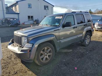  Salvage Jeep Liberty