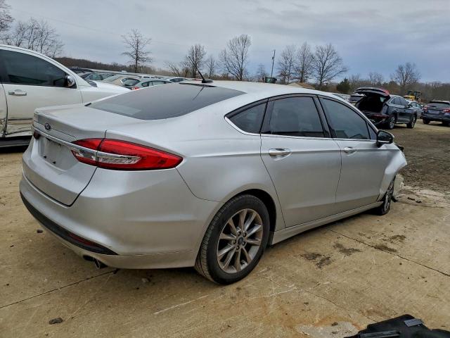 Ford Fusion Se Image 8