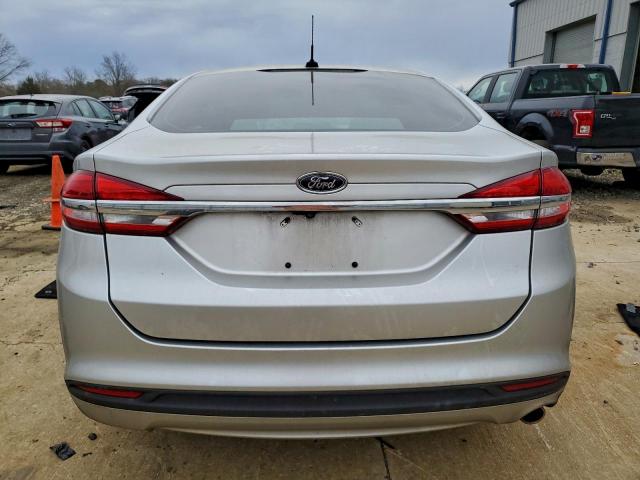 Ford Fusion Se Image 2