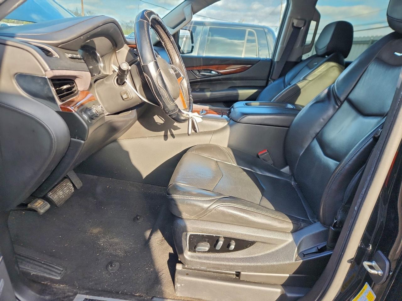 Cadillac Escalade Esv Luxury Image 8