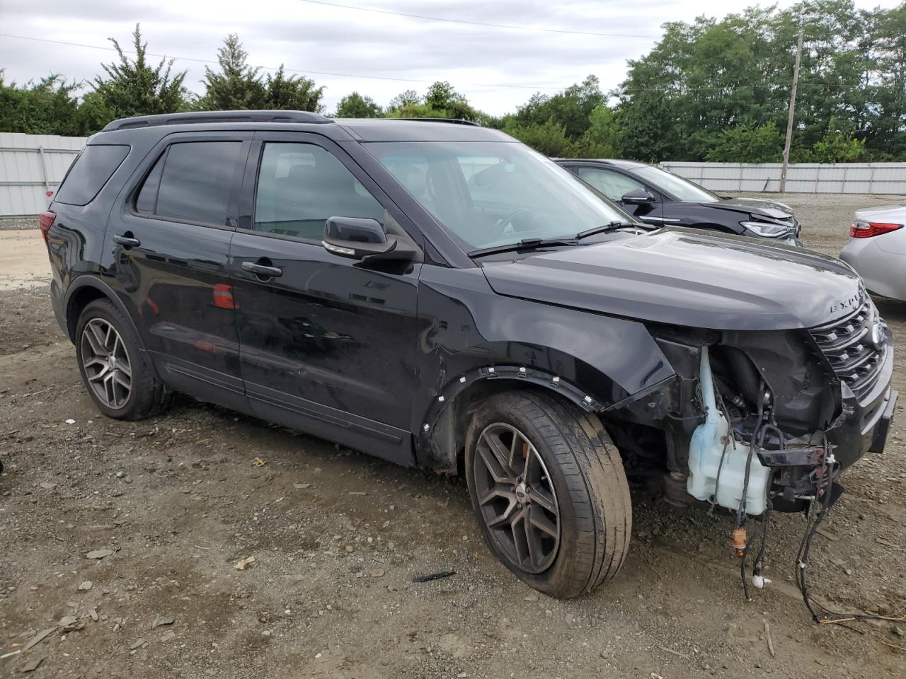 Ford Explorer Sport Image 5