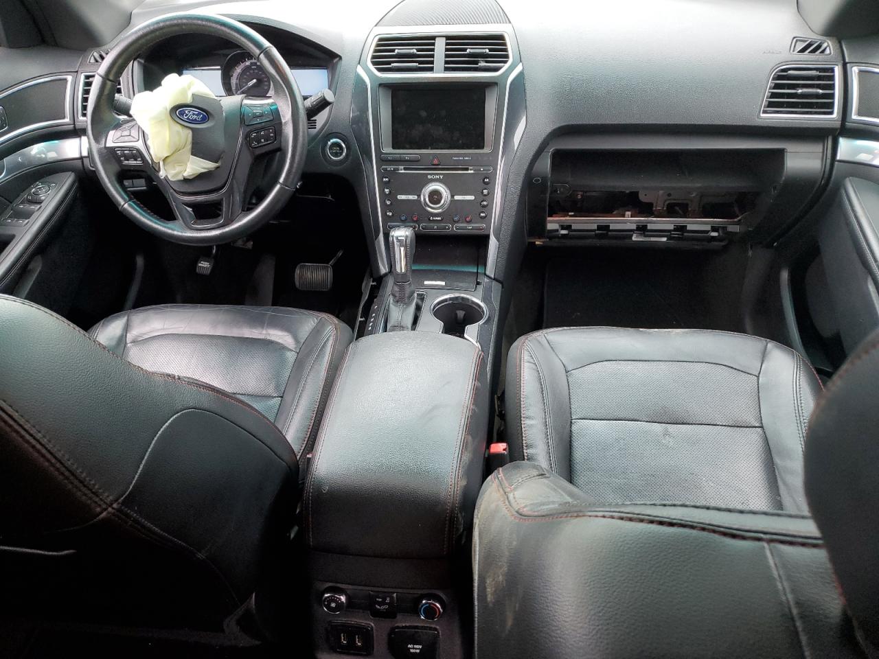 Ford Explorer Sport Image 12