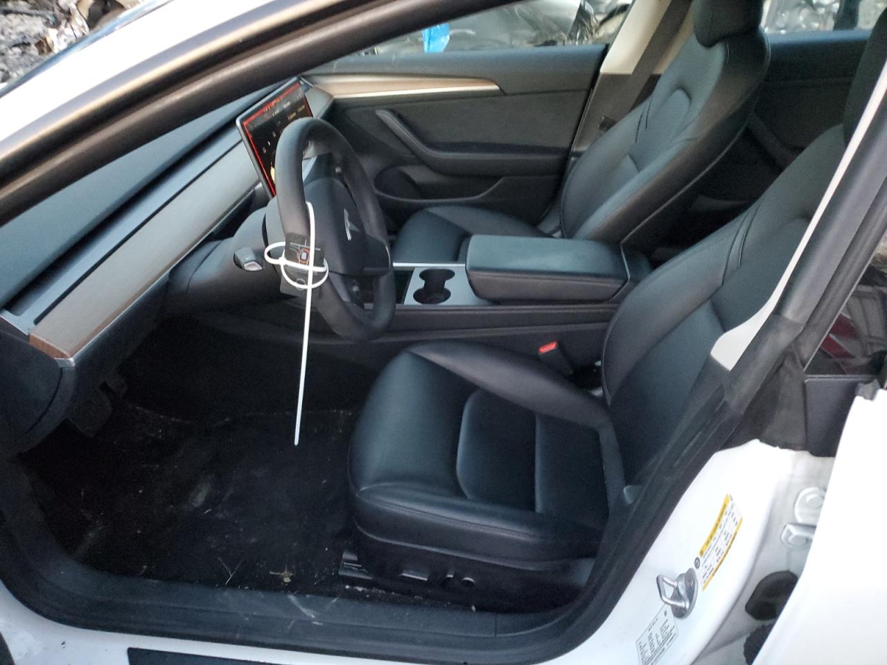 Tesla Model 3 Image 12