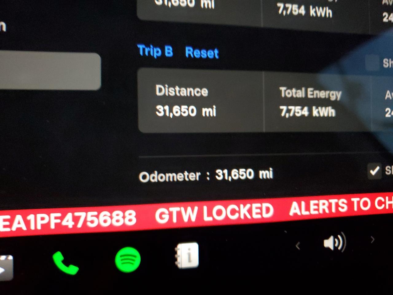 Tesla Model 3 Image 11