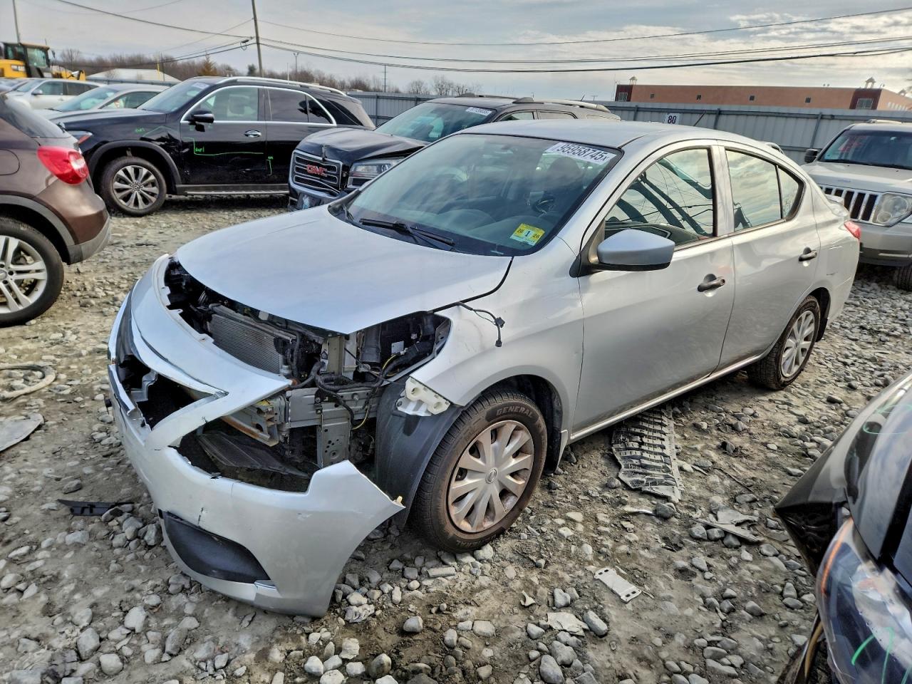 Nissan Versa S Image 1